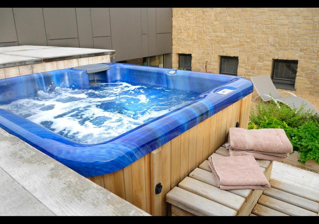 Bed and Breakfast Sur Le Tige Hamois Esterno foto