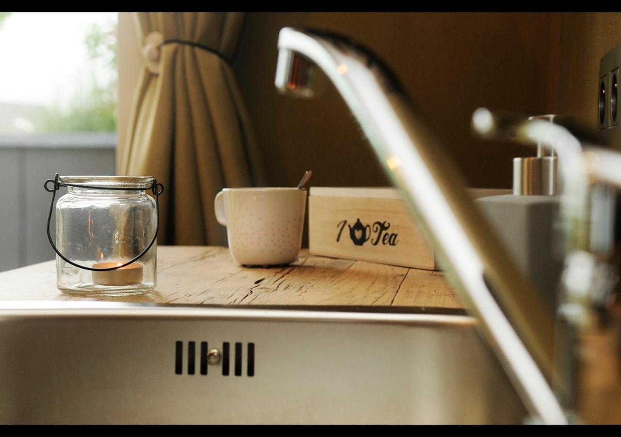 Bed and Breakfast Sur Le Tige Hamois Esterno foto