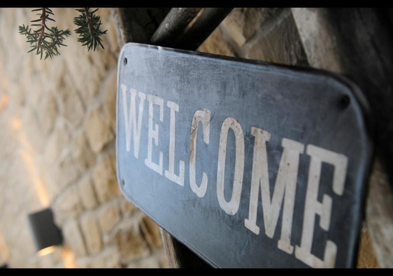 Bed and Breakfast Sur Le Tige Hamois Esterno foto